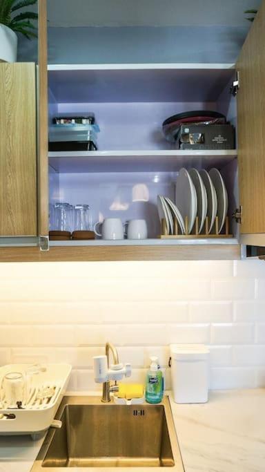 The Fika Room Near Mnl Airport - Scandi Studio Unit With Fast Wi-Fi & Netflix - Read Full Property Desc Before Booking Manila Luaran gambar
